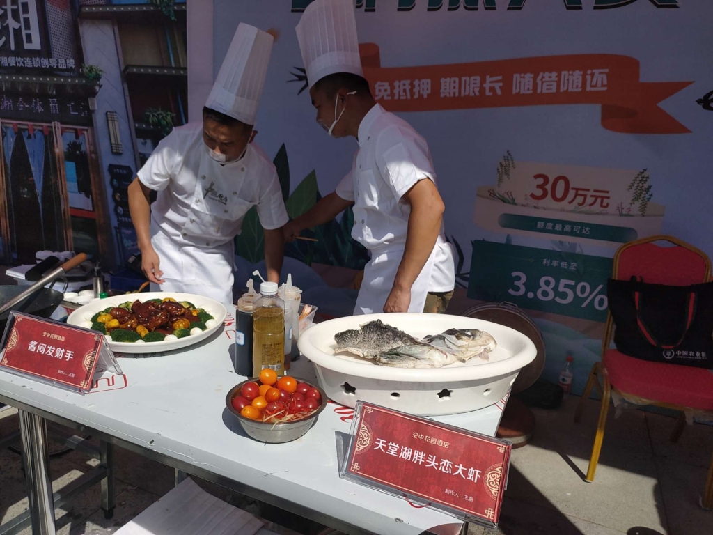 front2_0_Fih-wDjBliR-JVykcR5QoZUulrmb.1632451108.jpg